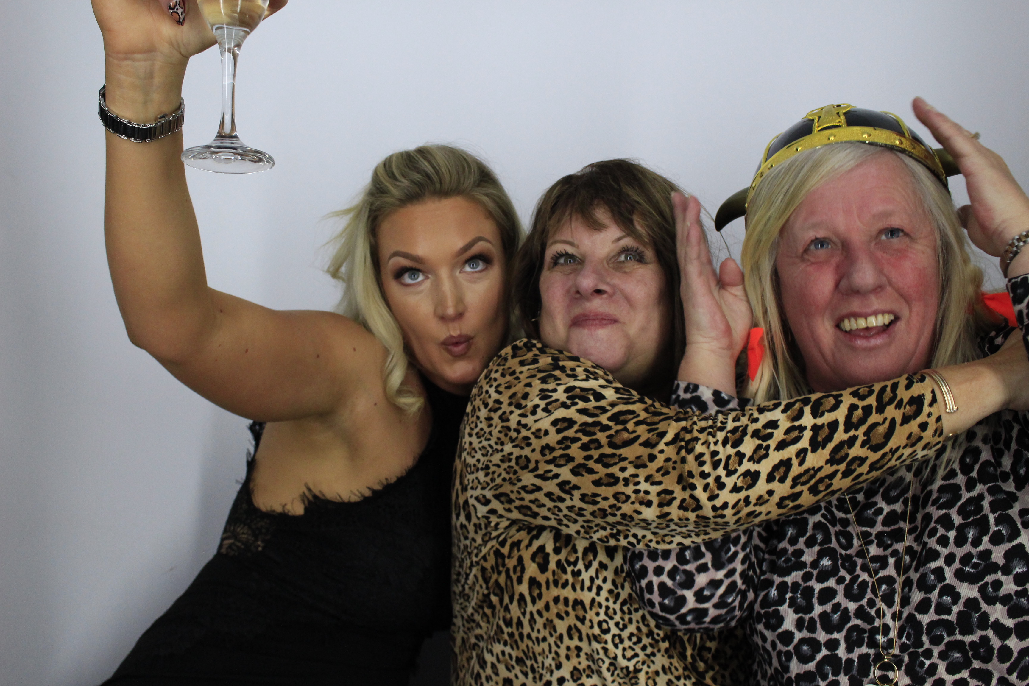 Darren and sarah’s 40th birthday celebration | View more photos from the event at gallery.myphotoboothexperience.co.uk/u/MyPhotoBoothExperienceLtd/Darren-and-sarah’s-40th-birthday-celebration